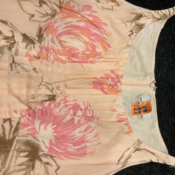 Loft A line lined floral dress with pleated front zip up back - Picture 2 of 4